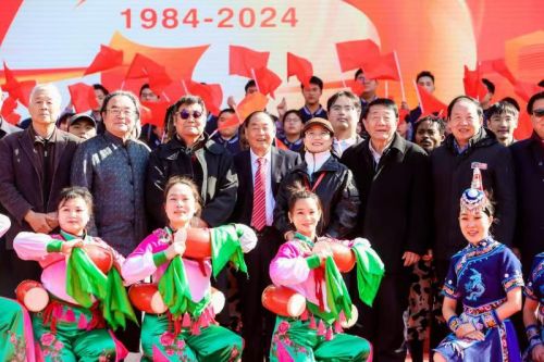 安吉上墅私立高级中学建校四十周年庆典隆重举行